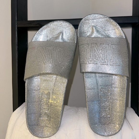 PINK silver slides - Picture 3 of 4